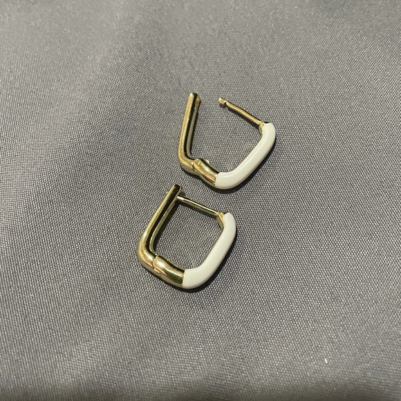 White/Gold Squared Hoop Earrings - Picture 2 of 8